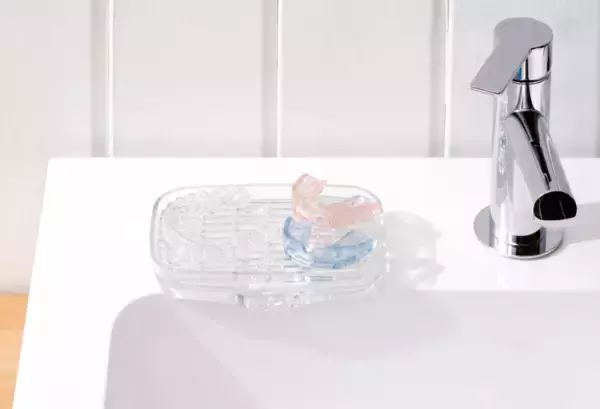 「4月18日は「良い歯の日」　オーラルケアの質は“洗面台の整え方”で変わる　ライクイットが清潔で機能的な「浮かせる・まとめる」洗面収納を提案」の画像