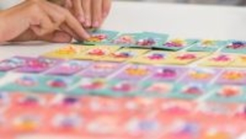 手作りの弱点を工程設計で再構築　累計3万個、新構造の周年・記念品モデル本格始動