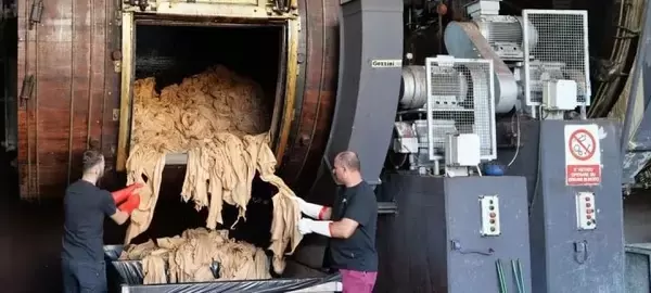 「締切間近！コンパクトなマネークリップ式本革財布「チェリッシュクリップ」先行販売中」の画像