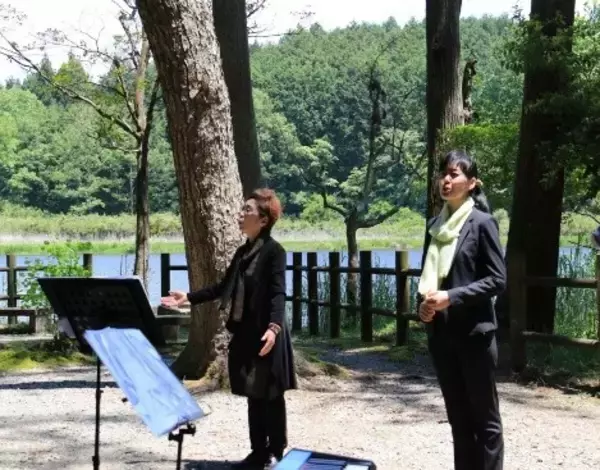 「国内外13カ所の聖地へ捧げた奉納曲を初音源化。声楽家・荒井敦子 7年ぶりのニューアルバム『歌の巡礼～神仏に捧げる祈り～』」の画像