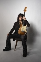 大人気の国民的アニメの主題歌で有名なアーティストが集結!この日、ひらパーがアニソンの聖地に!「豪華アニソンSPライブ@ひらパー～福山芳樹･きただにひろし･大槻マキ～」開催決定！