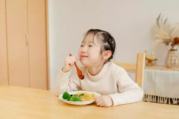 「【Makuakeで目標達成率1700%超】食育食器 第2弾『SUKUSUKU+』2026年2月1日より楽天市場「ひまわり堂」にて一般販売開始」の画像