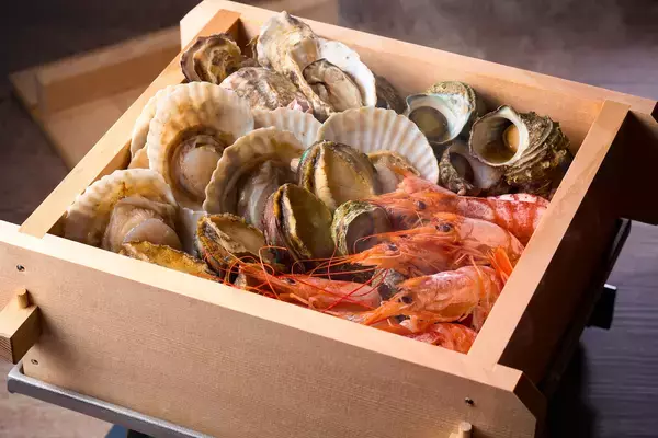 「大江戸温泉物語グループが誇る、かつてない豪華食材にこだわった「大江戸三つ星バイキング」2026年4月より3つのホテル・宿での追加開催が決定」の画像