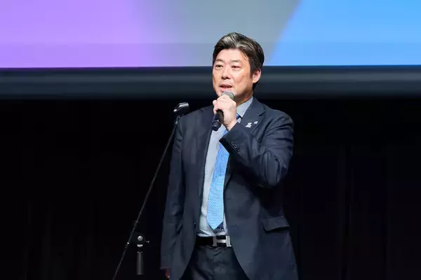 「今年最も輝くビューティーアイコンは「あのちゃん」「森香澄さん」に決定！」の画像