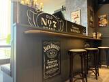 「英国風PUB「HUB」の一部店舗限定！テネシーウイスキー「ジャックダニエル」の装飾を施して営業中です」の画像3