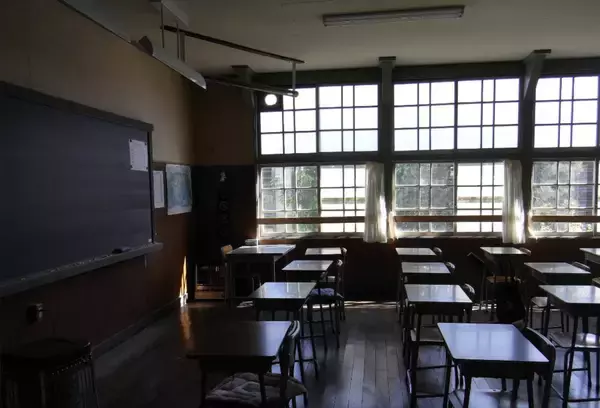 福祉現場16年の実体験を書籍化発達特性のある子どもと生きる親たちの記録『泣いてないで、笑って生きる』発売、反響広がる