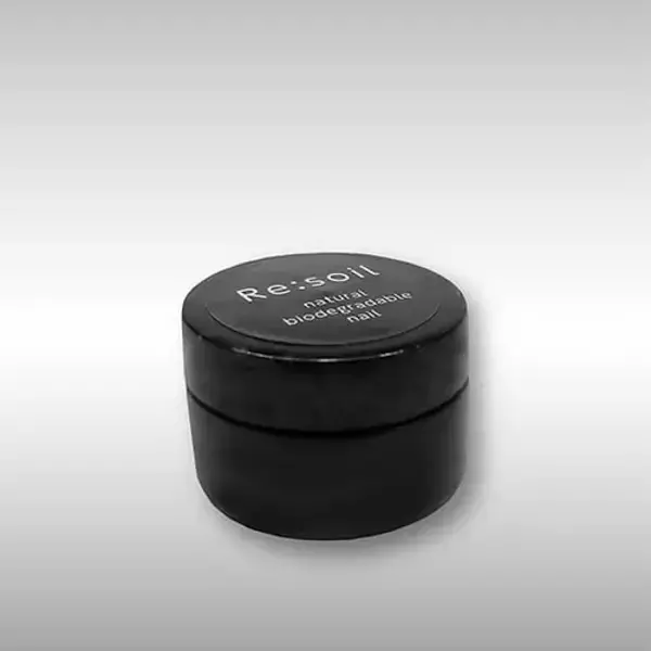 「Re:soil」より、植物や自然由来のUV・LEDの光で固まるネイルチップ用接着剤を12月22日に販売開始