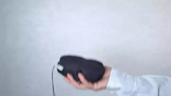 「【開始15分で目標金額達成】超軽量140g・スマホサイズで持ち運べる「NANOPLUS キャリーオンバッグ」Makuakeにて公開初日に目標達成」の画像