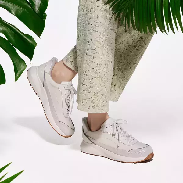 「リカバリーインソール搭載シューズがMODELLOとmadras Walkに登場」の画像