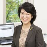 「＜世代・トレンド評論家「牛窪恵氏」監修＞　『20代女性のストレス意識と食事への影響調査』結果発表　約7割が食事よりも“メンブレ回避”を優先、3人に1人が食費を削って「推し活」に投資」の画像4