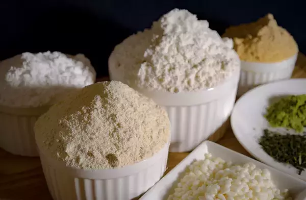 「所沢発・狭山茶の香りが広がる“ホロカリ食感”茶筒入り和ブールドネージュがAmazonで販売開始」の画像