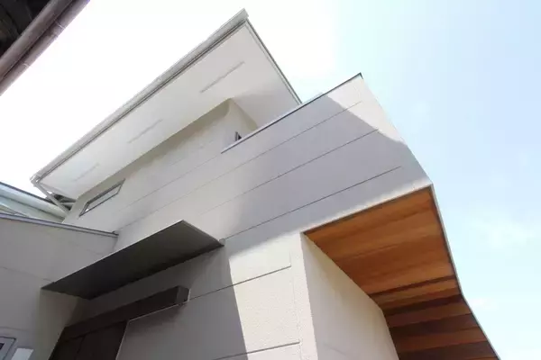 「築54年の狭小木造住宅がフルリノベーションで「冬でも暖かい快適な家」に劇的ビフォーアフター！株式会社アースが最新の「お客様インタビュー」を公開」の画像