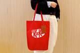 「【付録】受験生や頑張る人を応援！ 「KitKat(R) トートバッグ＆チョコパスケース」が『オレンジページ2/2号増刊』（1/17発売）に」の画像1