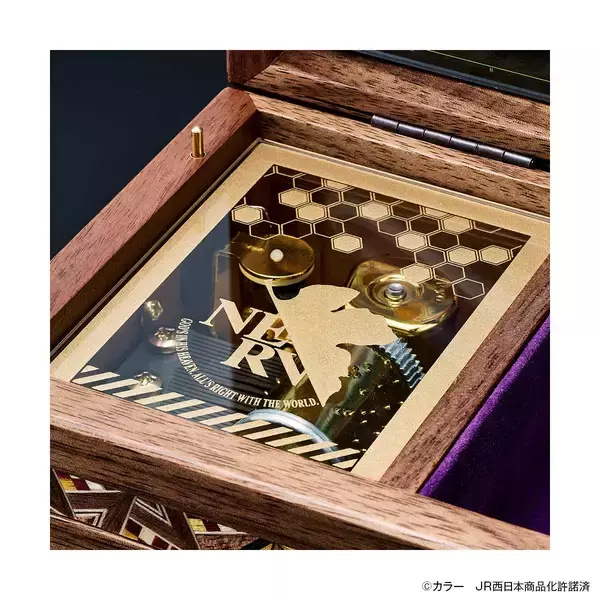 「エヴァンゲリオン新幹線の車内チャイムがオルゴールに！「500 TYPE EVA」と伝統工芸・箱根寄木細工の共演！」の画像