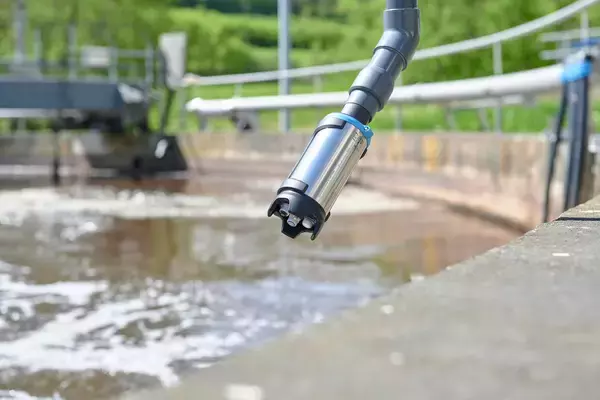 排水処理曝気槽向けアンモニア・硝酸センサ《CAS41E》を発売