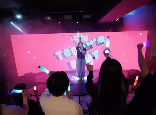 カラオケステージからイベントステージへ「VSING 渋谷」発、一般参加者が“次の舞台”を目指す大会を開催
