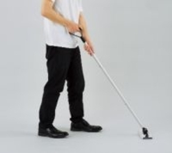 コクヨとの共同研究で誕生！人間工学を活かした新しいフローリングワイパーが12月3日発売