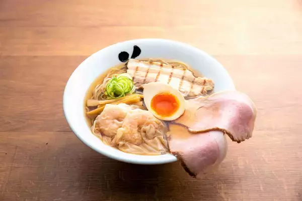 買ってその場で食べ比べ！　フードコートが充実　「GWグルメフェス」を開催