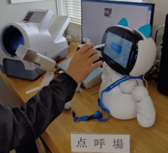 高齢ドライバーも操作に迷わない。自動点呼ロボットが実現する“人に優しいDX”