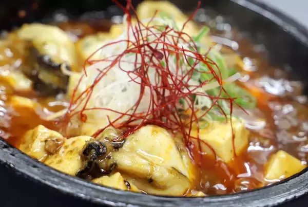 【冬限定】西明石の広東料理店が、旬の牡蠣を味わう「牡蠣フェア」を開催