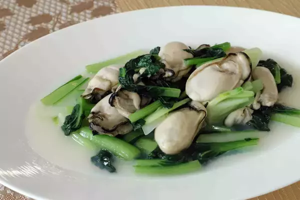 「【冬限定】西明石の広東料理店が、旬の牡蠣を味わう「牡蠣フェア」を開催」の画像