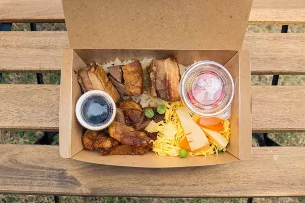 「明石公園の桜シーズン限定、総料理長監修「TTT花見弁当」3月21日より販売開始」の画像