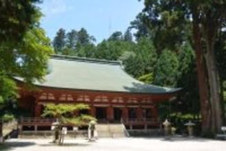 ～京阪グループ共同企画　京都の深層に触れる「プレミアムバスツアー」2種を発売～◆屋根のない特等席で巡る、春の比叡山！◆禅宗二大名刹をめぐる！僧侶が導く至高の特別体験‼