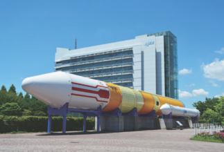 予約殺到のJAXA筑波宇宙センターへ！茨城県の小・中・高校生を「無料 宇宙探検バスツアー＆クイズラリー」に先着23組限定でご招待！