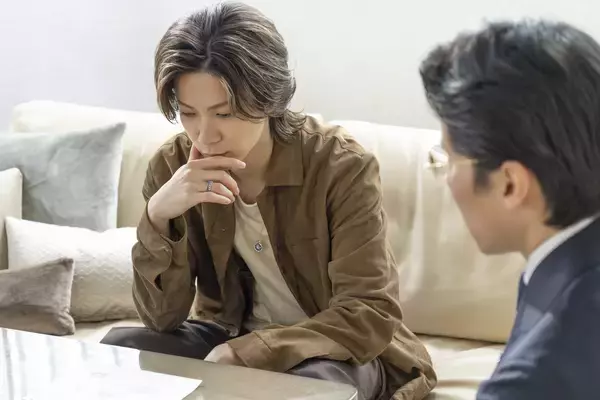 「スペシャルコンテンツ「The Layers of Light」公開！　神宮寺勇太、MIKIMOTOのクラフツマンシップに触れる」の画像