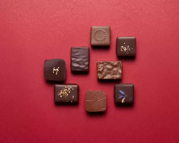 「パリ最高峰メゾン〈ルノートル〉伝統のプラリネとガナッシュが織りなす2026年バレンタインコレクション、1月16日より発売」の画像