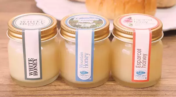 「ジェベックジョルが2/4～10に銀座奥野ビルにて信田 陽吉のキルギス写真展開催」の画像