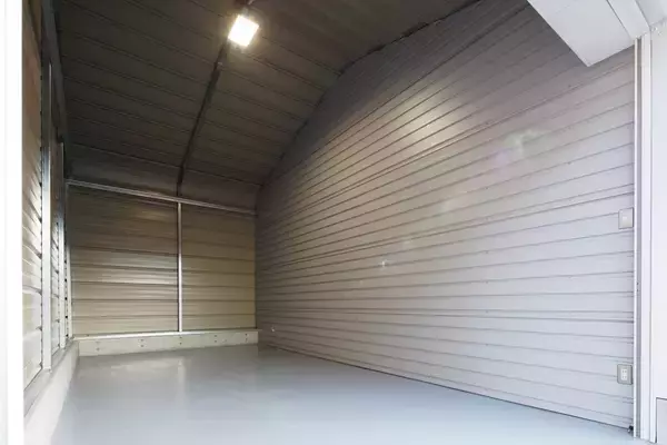 「満室実績100％の収益型連棟倉庫「アメリカンストレージ」がフランチャイズ募集開始」の画像