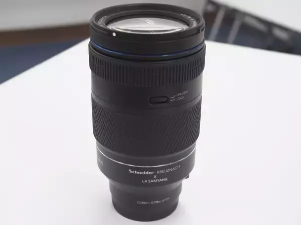 さらば重い重い大三元、730gの「AF 60-180mm F2.8」をLK SAMYANGがSchneider-Kreuznachとのダブルネームでリリース［道越一郎のカットエッジ］