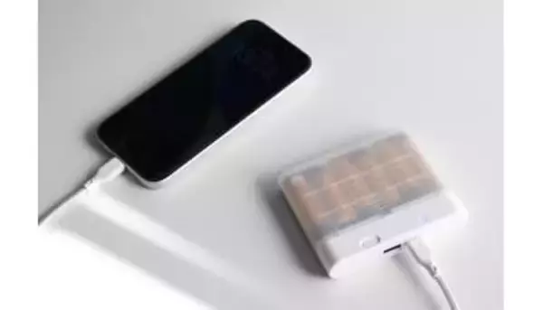 乾電池6本あればすぐに充電可 オウルテックのモバイルバッテリー 保護機能も搭載し安全