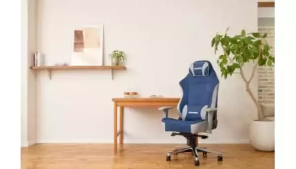 スエード調ファブリック素材で長時間でも快適！ AKRacingから新作ライフスタイルチェア「FAURAシリーズ」