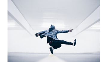 芸人よりもおもしろい!? 「有吉の壁」で大暴れのEXILE TRIBEのNAOTOさん