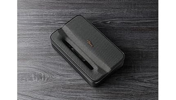 たった25cmの距離で100インチ投影できる！超短焦点型ポータブルプロジェクター「Photon Go」