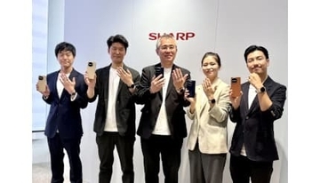 癒やしの「アカリウム」搭載　ハイエンドスマホ「AQUOS R11」