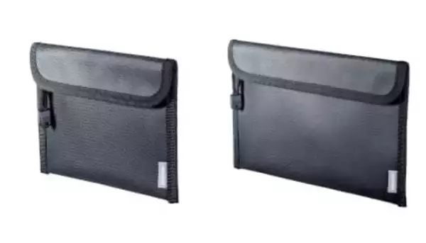 水を弾いてさらに安心 モバイルバッテリーの発火に備える難燃ポーチがサンワサプライから登場