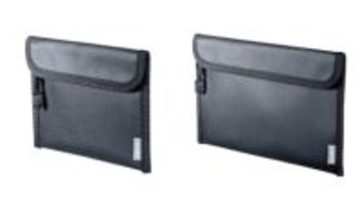 水を弾いてさらに安心 モバイルバッテリーの発火に備える難燃ポーチがサンワサプライから登場