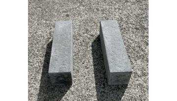 水素製造プロセスから得られる副産物「低排出水ガラス」を使用した「セメノン」を無筋コンクリートブロックに初採用