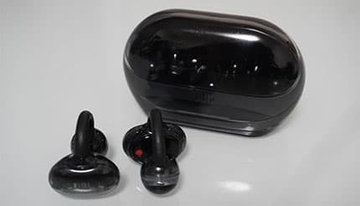 先入観は禁物！「JBL Soundgear Clips」を使って分かった「カフ型オープンイヤー」の現在地