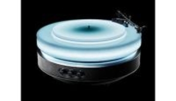 音と光で空間に彩りをもたらす、オーディオテクニカのターンテーブル「Hotaru」