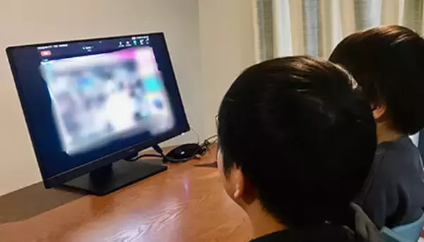 子ども用にもう一台あるといいかも！　BenQのノイキャンマイク搭載「アイケアモニター」