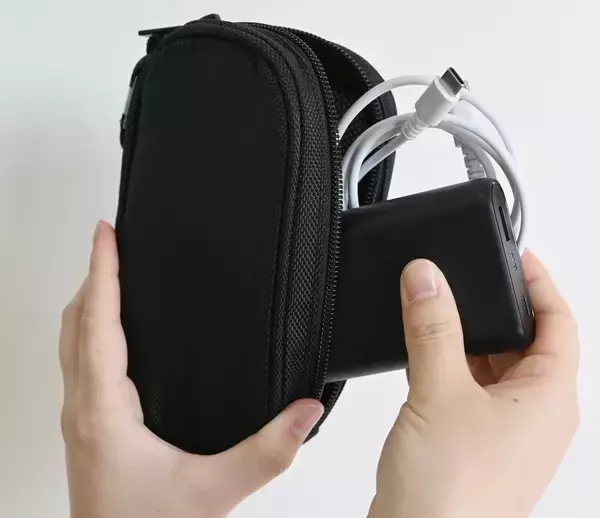 温度上昇で消火剤を自動放出 消火機能が付いた「防火ポーチ」がモバ充やガジェットの保管に便利そう
