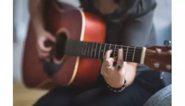 「Re：Re：」にロックファン熱狂！　「ぼっち・ざ・ろっく！」の劇場総集編タイトル名にはあるバンドへの愛が溢れていた