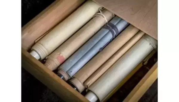 紙のぬくもり、デジタルの便利さ　昭和と令和をつなぐ記憶