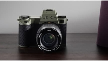 高い耐久性を備えたプロ仕様 ライカのフルサイズミラーレスカメラにダークグリーンの「ライカ SL3“Reporter”」登場