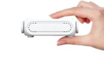 バッグに余裕で収まる ASUSの手のひらサイズのルーター 外出先でも安全に接続