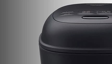 置いても絵になる新デザイン シャープのマイコン3合タイプ炊飯器「KS-CS05J」